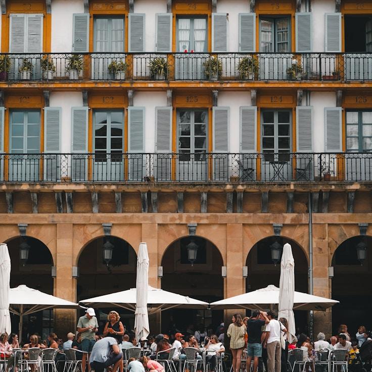 Outdoor terrace seating suitable for families in Toronto